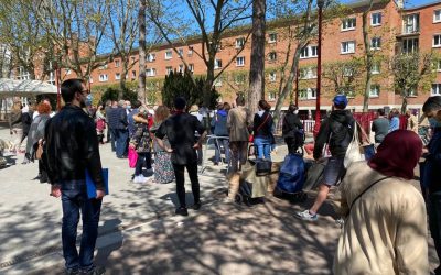 [ Rassemblement de soutien aux commerçants de la ville ]